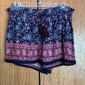 No Boundaries floral print shorts